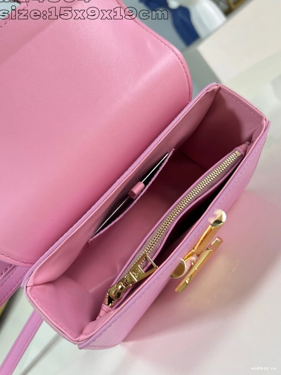 WIS TWIST VUITTON MM-23*17*9.5CM LOUIS 0308